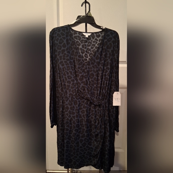 Time and Tru Dresses & Skirts - Blue & Black Leopard Print Dress by Time And Tru, Size XL